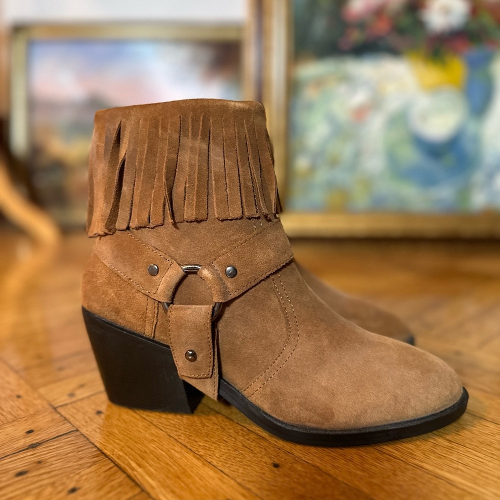 Suede fringe buckle booties size 7.5 brand new